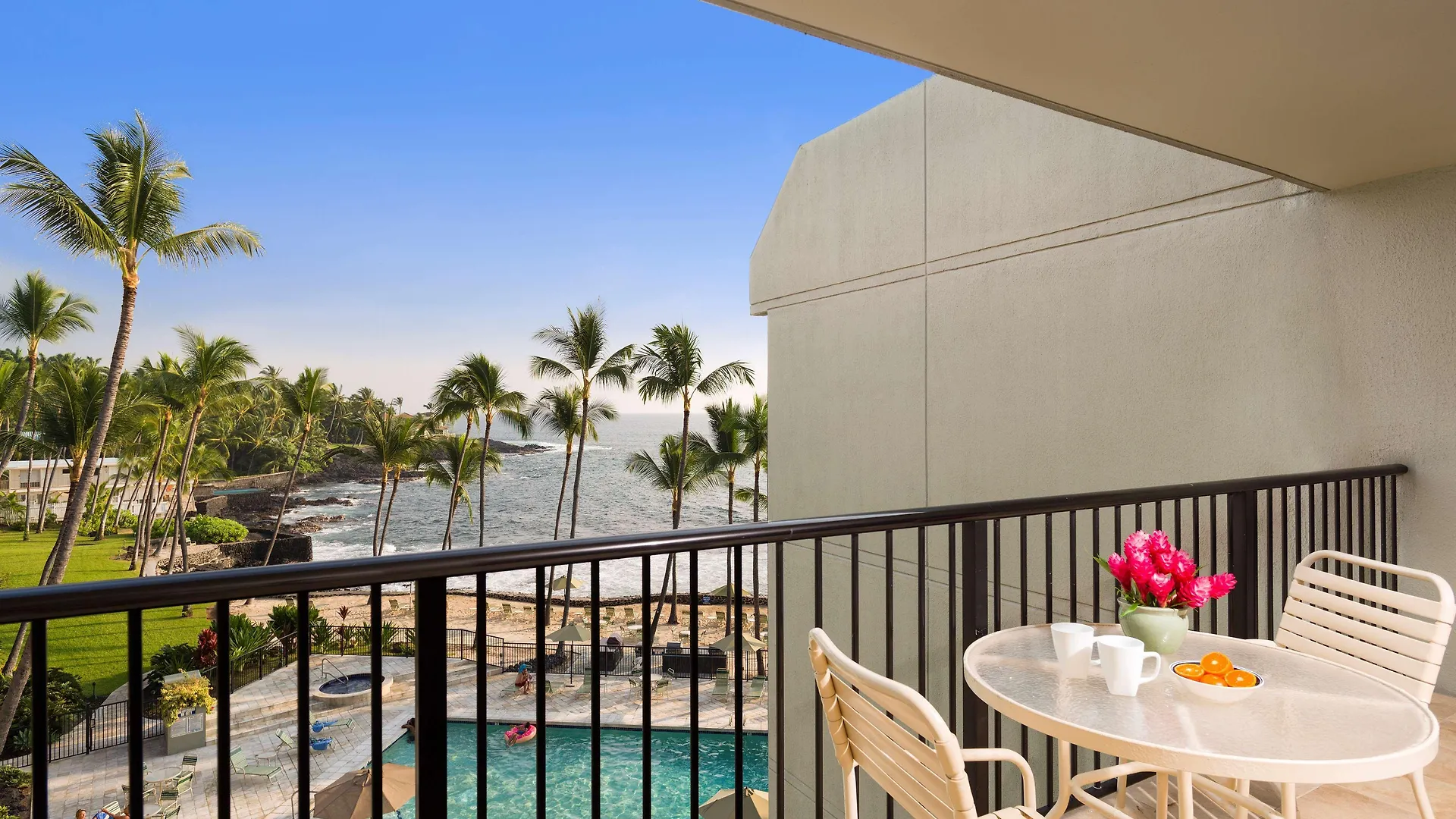 Aston Kona By The Sea Aparthotel Kailua-Kona 4*,