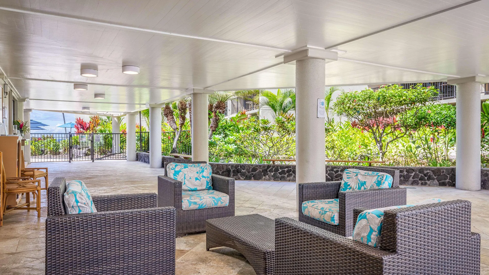 Aston Kona By The Sea Aparthotel Kailua-Kona 4*,